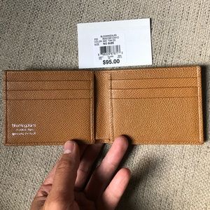 NWT Bloomingdale's Tan Italian leather wallet